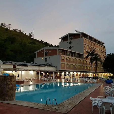 Agradavel Flat - Cavalinho Branco - Aguas De Lindoia Lägenhet Exteriör bild