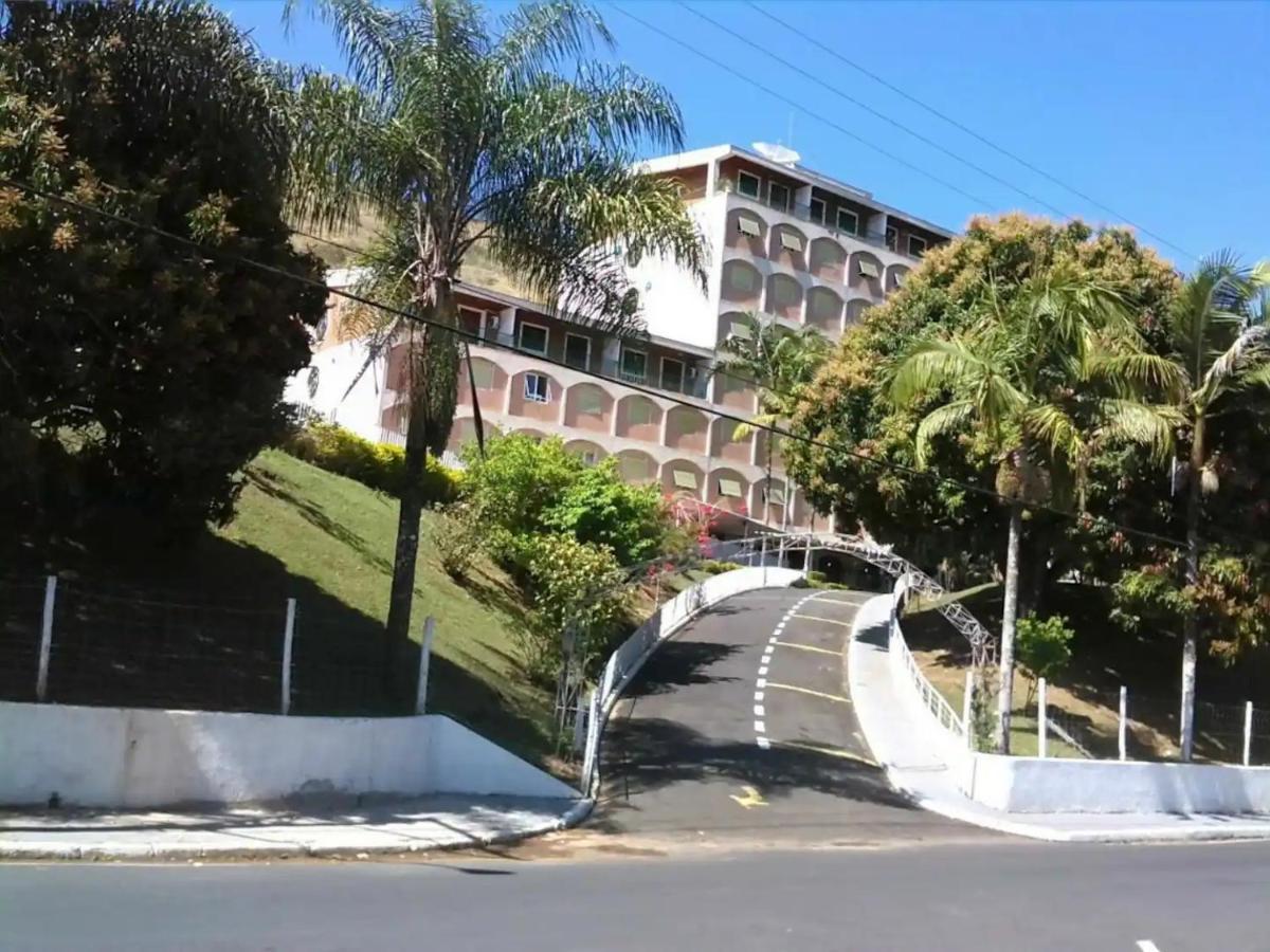 Agradavel Flat - Cavalinho Branco - Aguas De Lindoia Lägenhet Exteriör bild
