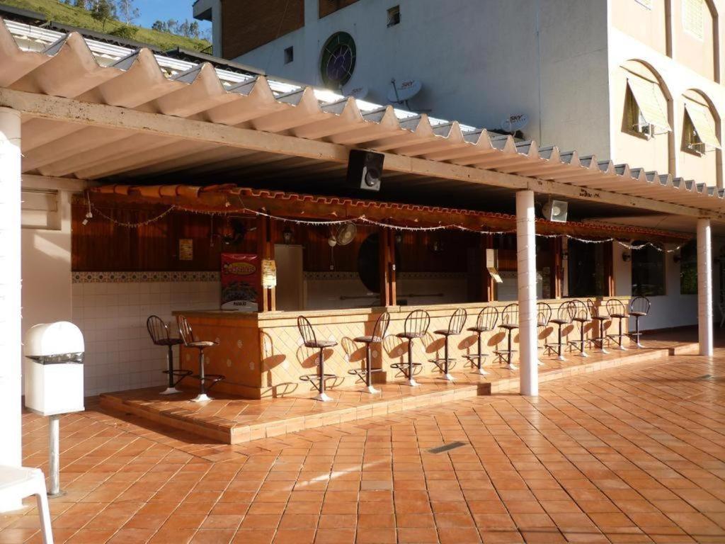 Agradavel Flat - Cavalinho Branco - Aguas De Lindoia Lägenhet Exteriör bild